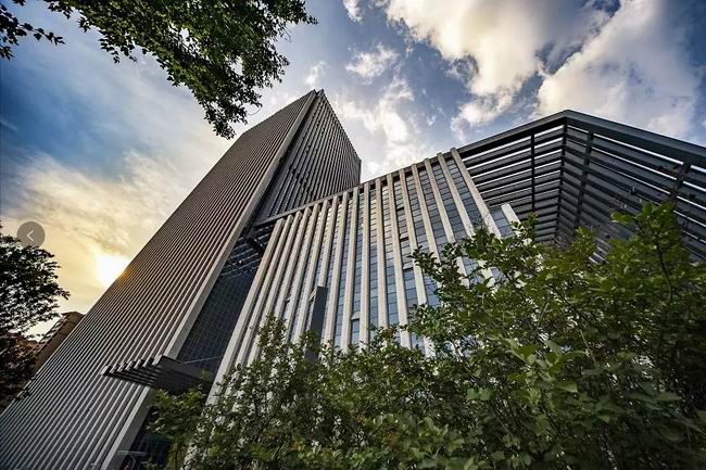 在洛阳，，，，，，怎样选择写字楼？？？？？？